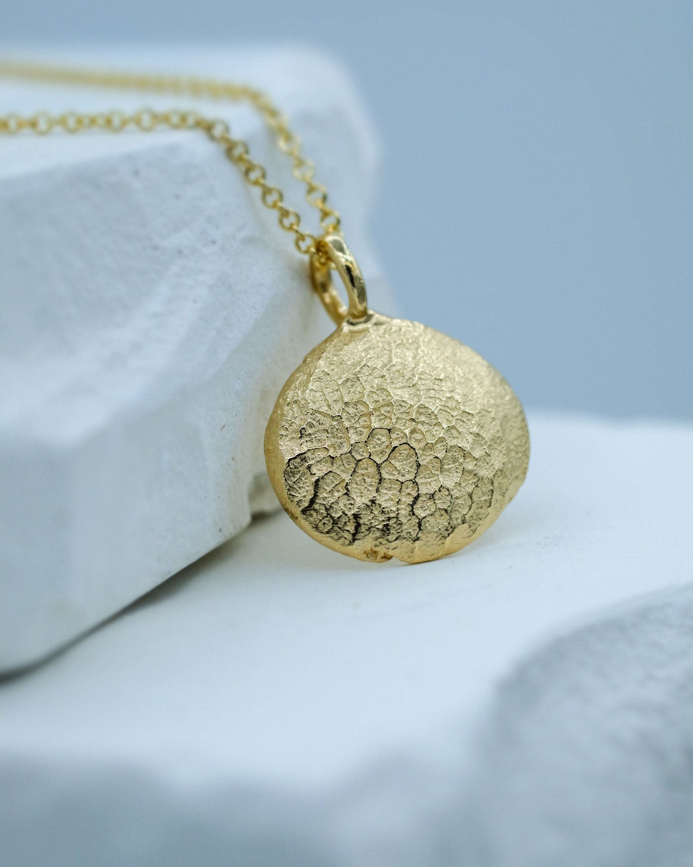 Medium Fingerprint Necklace in solid gold