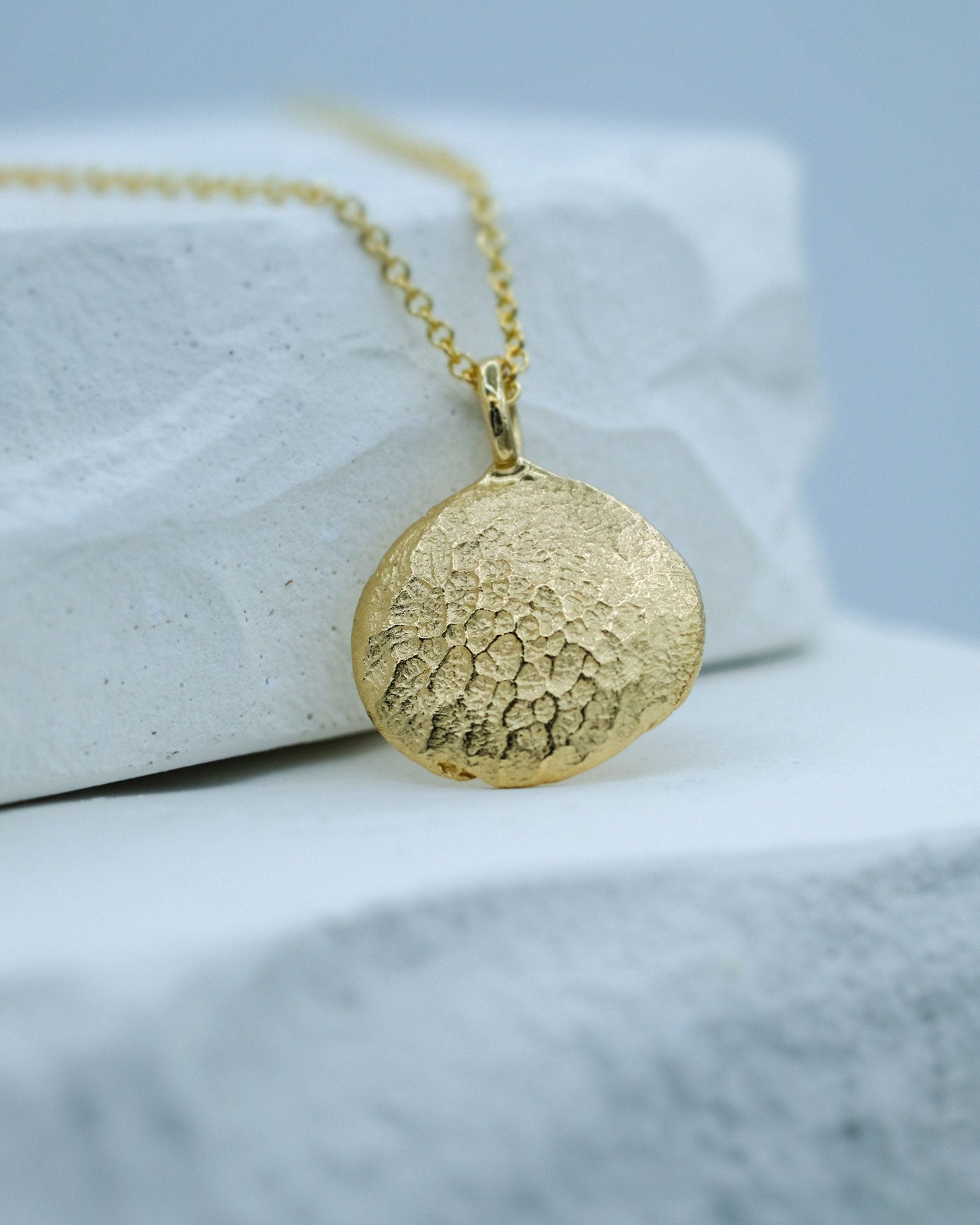 Medium Fingerprint Necklace in solid gold