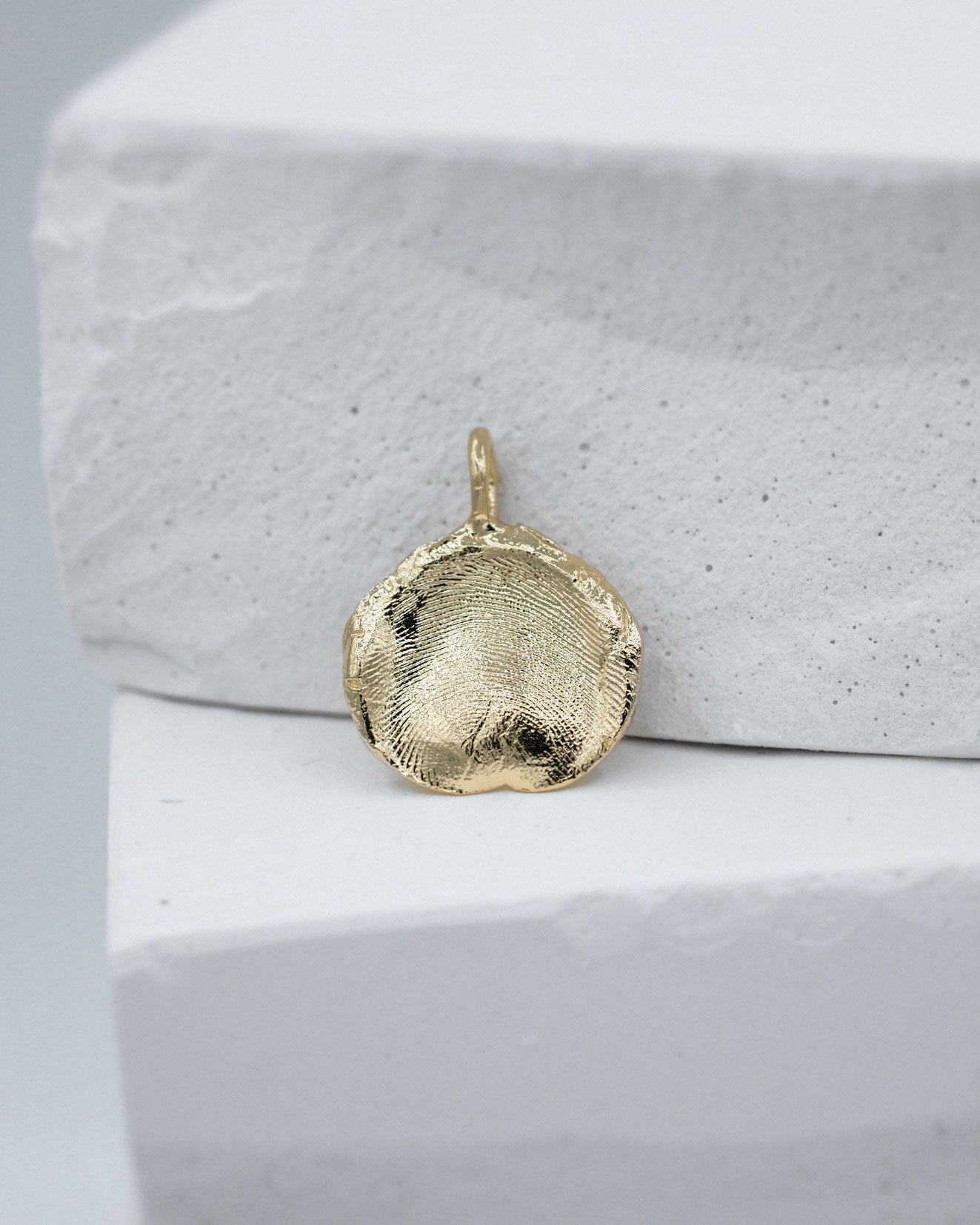 Fingerprint Charm in solid gold | Matanai Jewelry – MatanaiJewelry