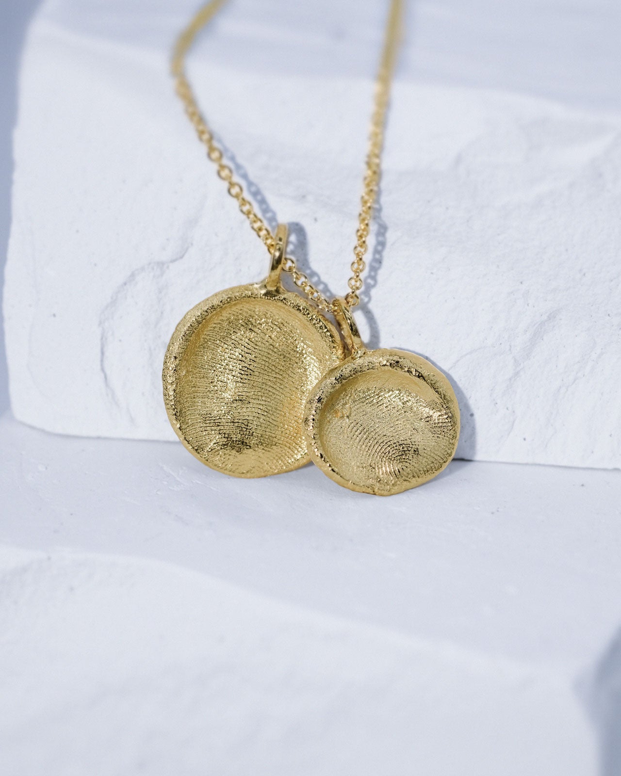 Fingerprint Necklace in solid gold on 1.5mm chain