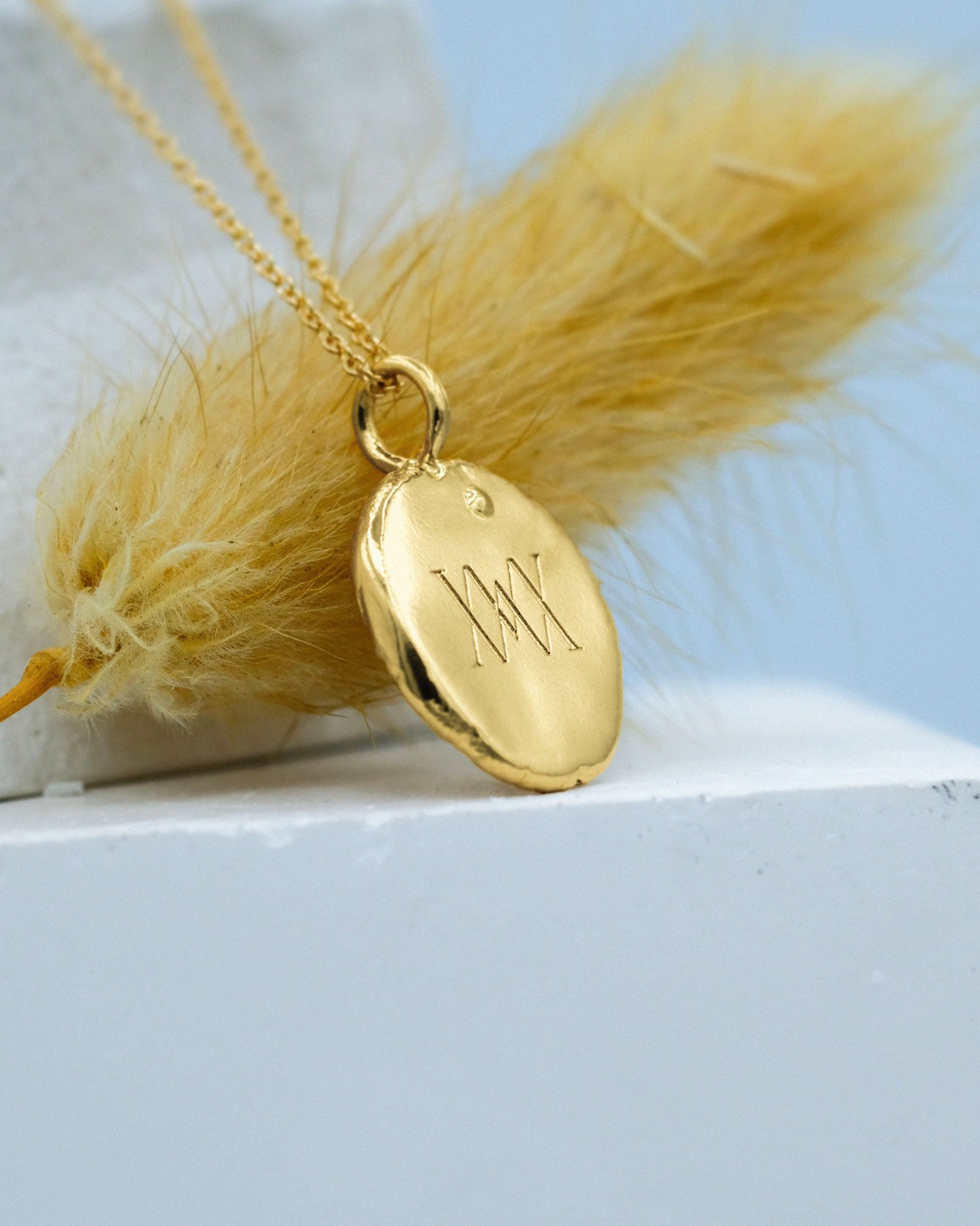 Medium Fingerprint Necklace in solid gold with a Diamond