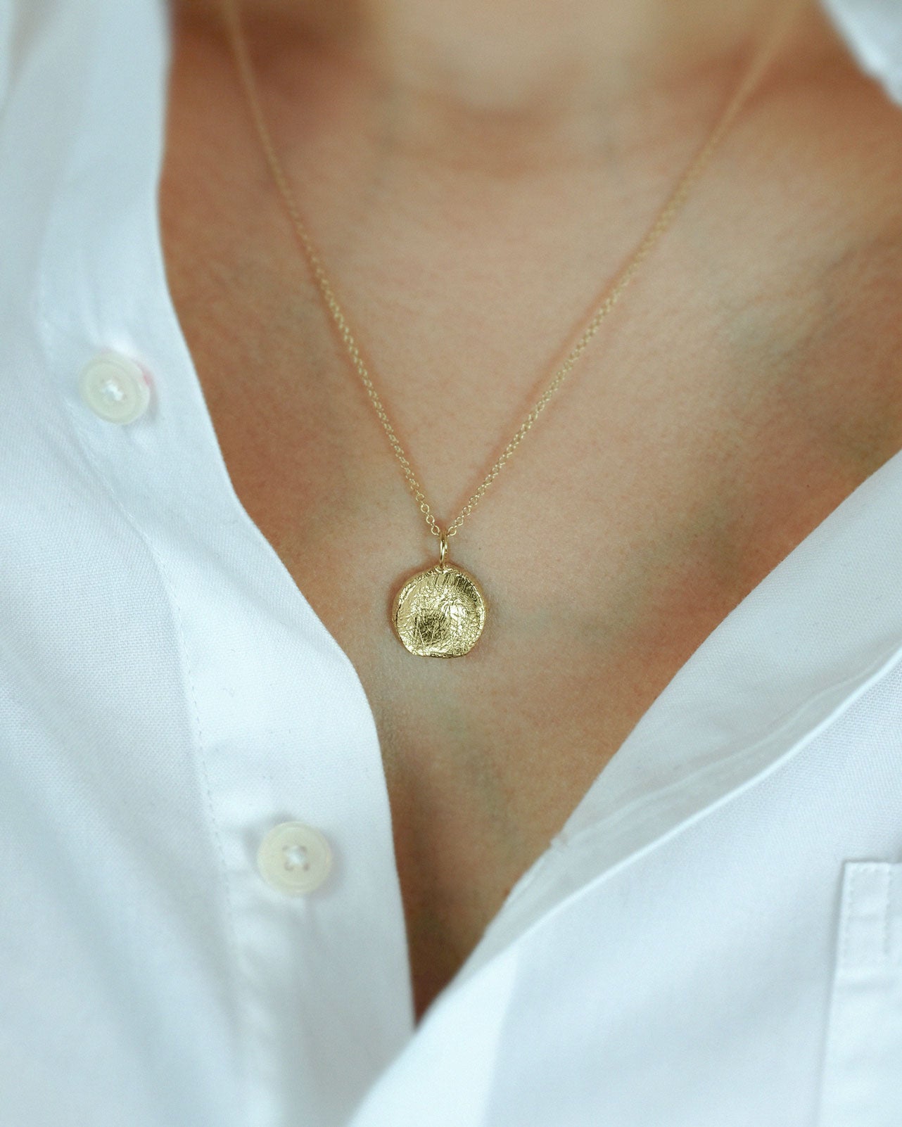 Medium Fingerprint Necklace in solid gold